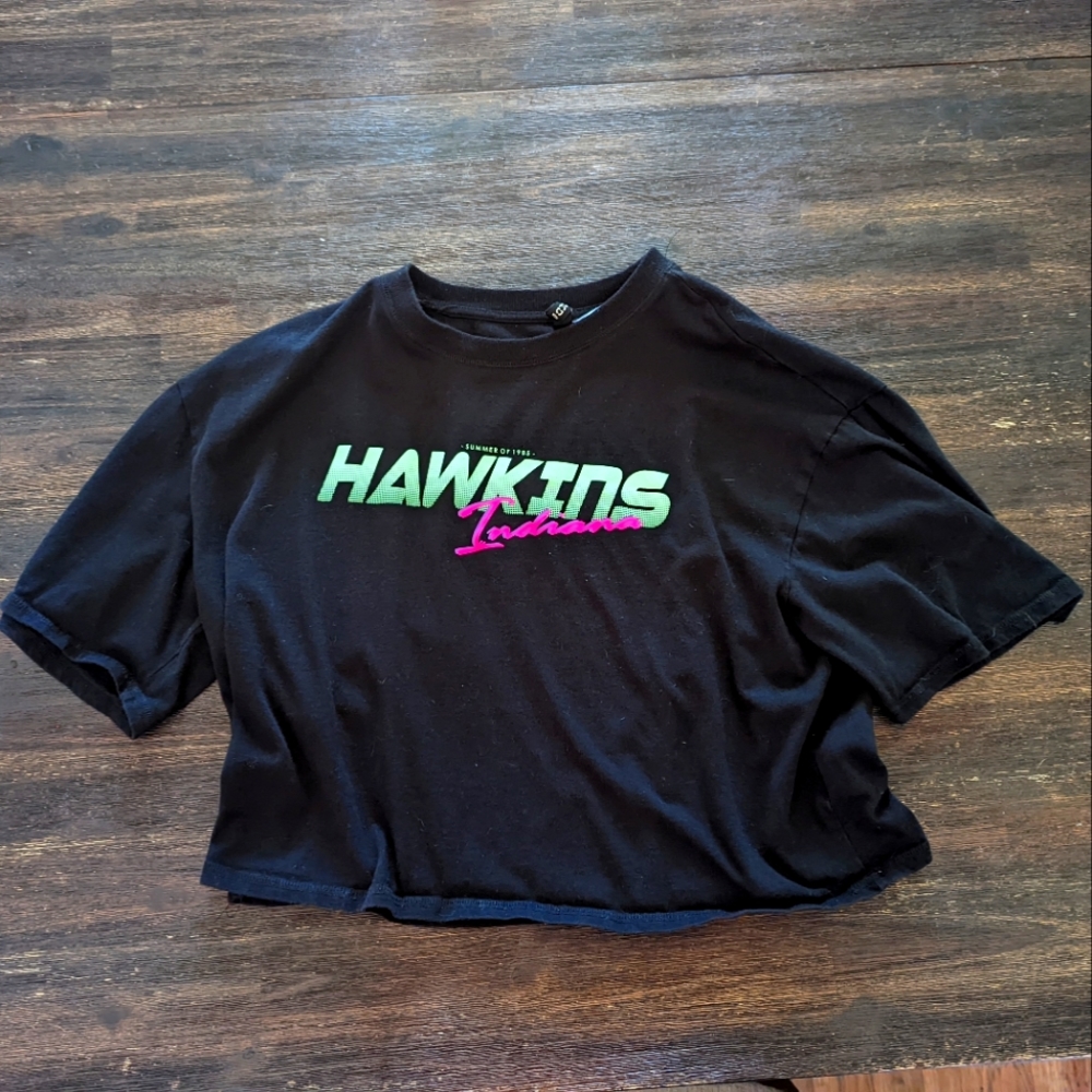 Stranger Things H&M cropped tee